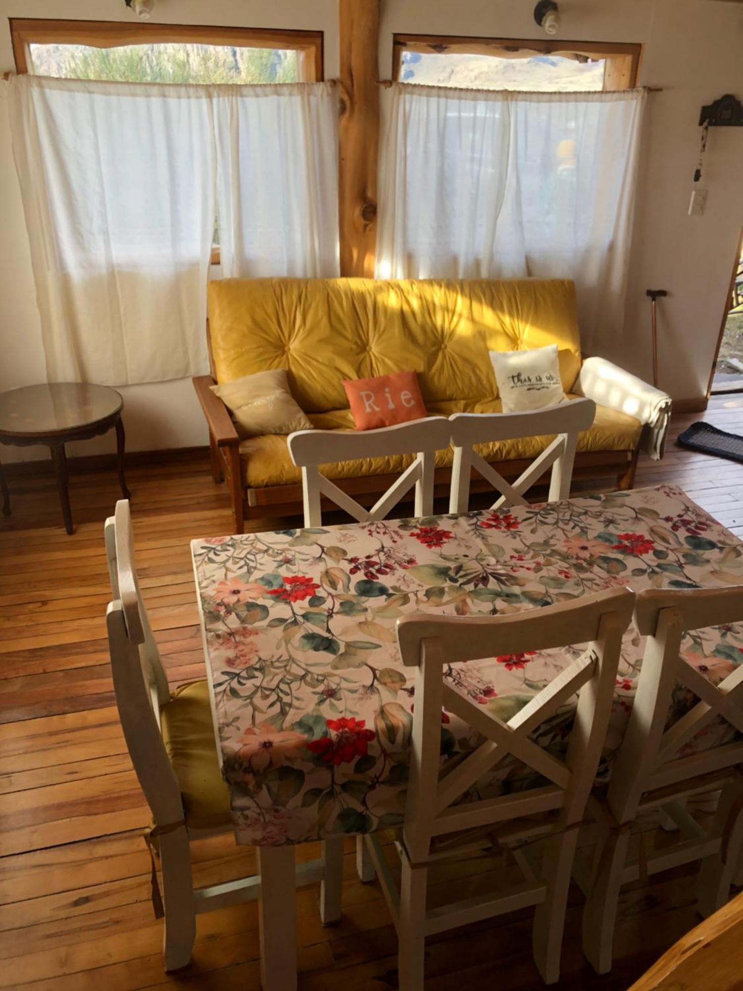 Villa La Joaquina, Casa De Montana. El Chalten Esterno foto